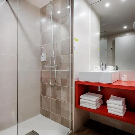 Hotel Saint Louis De France Lurdy