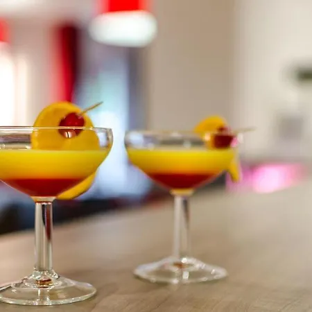 Saint Louis De France لورد