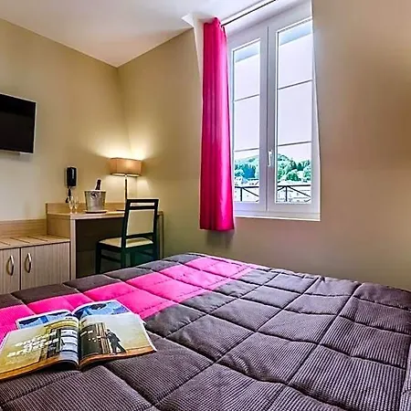 Hotel Saint Louis De France