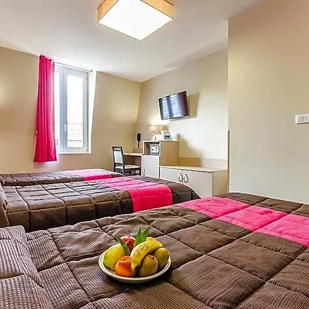 Saint Louis De France Hotel 3*