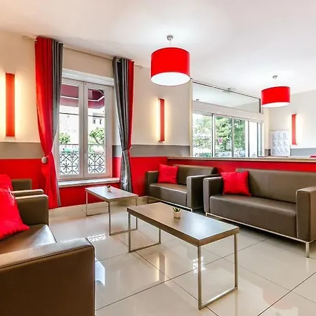 Hotel Saint Louis De France