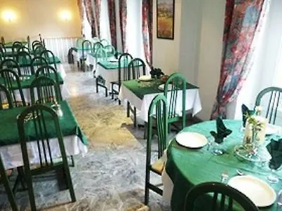 Saint Louis De France 3* لورد