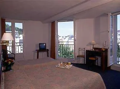 Saint Louis De France Otel 3*